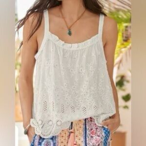 Sundance white eyelet tank top size medium